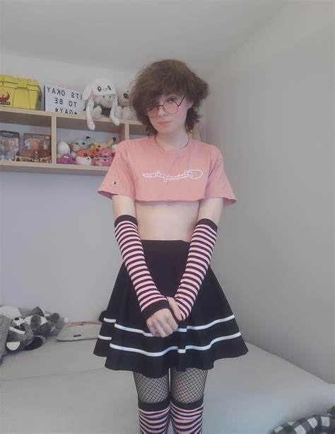 femboy solo Search